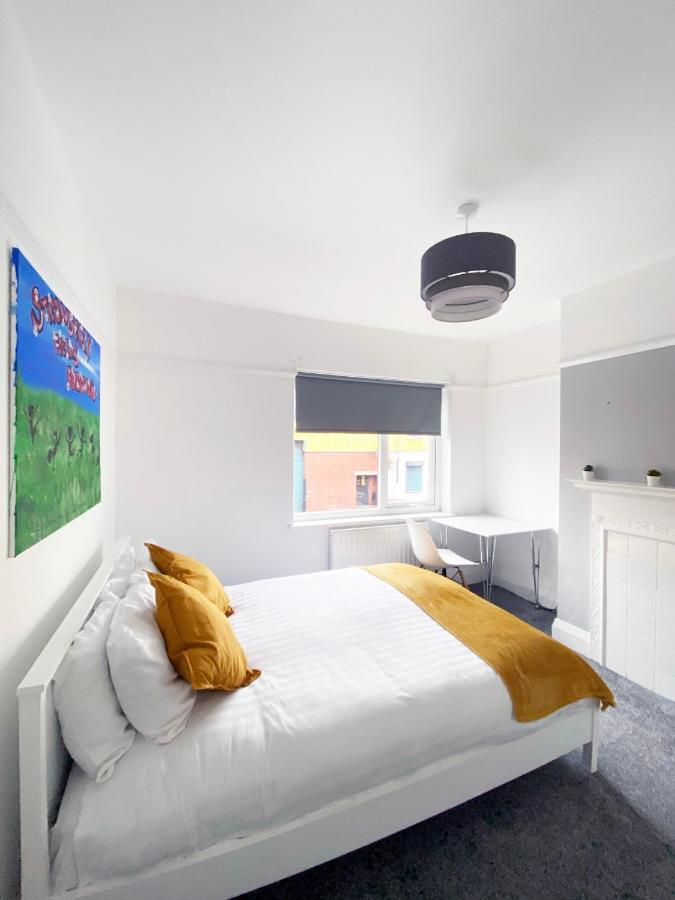 The Baltic Townhouses By Serviced Living Liverpool Exterior photo